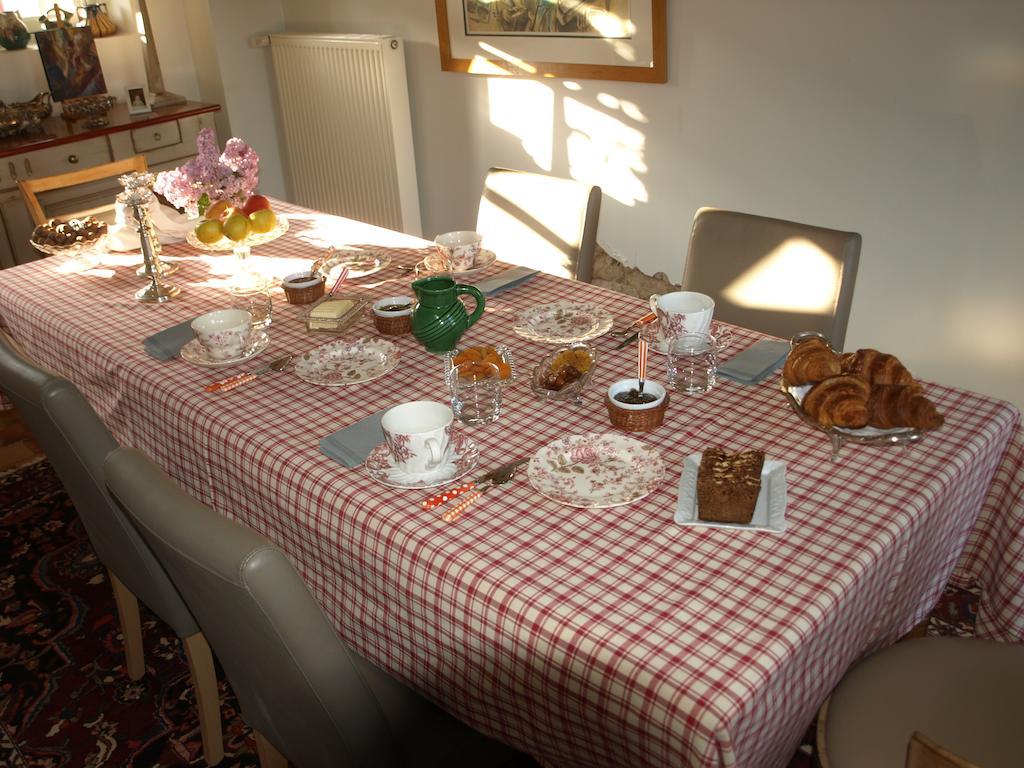 Le Vivier Hotel Challes Habitación foto